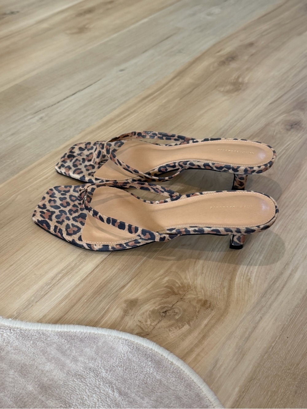 Leopard Print Kitten Heel Slide Sandals - Tan/Black